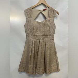 Elegant Kids Dress in Beige Pattern